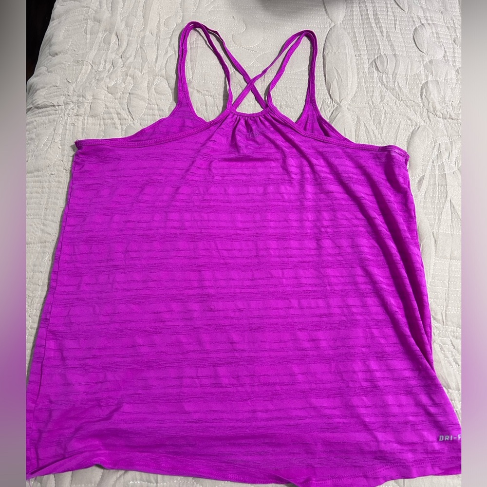 Nike workout top